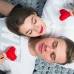 64 سوال جنسی برای افزایش صمیمیت در رابطه: راهنمای کامل برای زوج‌ها