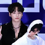 درمالیدی - «جونگ کوک» با عروسک غولپیکر روی فرش قرمز همه را شوکه کرد | ظاهر جذاب، حرکتی غیرمنتظره و رازی که هیچکس نمیدانست! «جونگ کوک» با عروسک غولپیکر روی فرش قرمز همه را شوکه کرد | ظاهر جذاب، حرکتی غیرمنتظره و رازی که هیچکس نمیدانست!