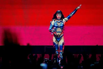 درمالیدی - رسوایی عاشقانه در پاریس! کیتی پری و جاستین ترودو دست در دست از کلاب شبانه بیرون آمدند رسوایی عاشقانه در پاریس! کیتی پری و جاستین ترودو دست در دست از کلاب شبانه بیرون آمدند