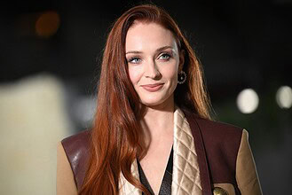 سوفی ترنر؛ شایعه بارداری تازه یا بازی رسانه‌ای؟ از عشق‌های سکسی تا جدال‌های پرحاشیه