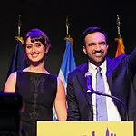 لباس راما دوجی «بانوی اول» نیویورک: پیام سیاسی پنهان در تاپ فلسطینی همسر زهران ممدانی!