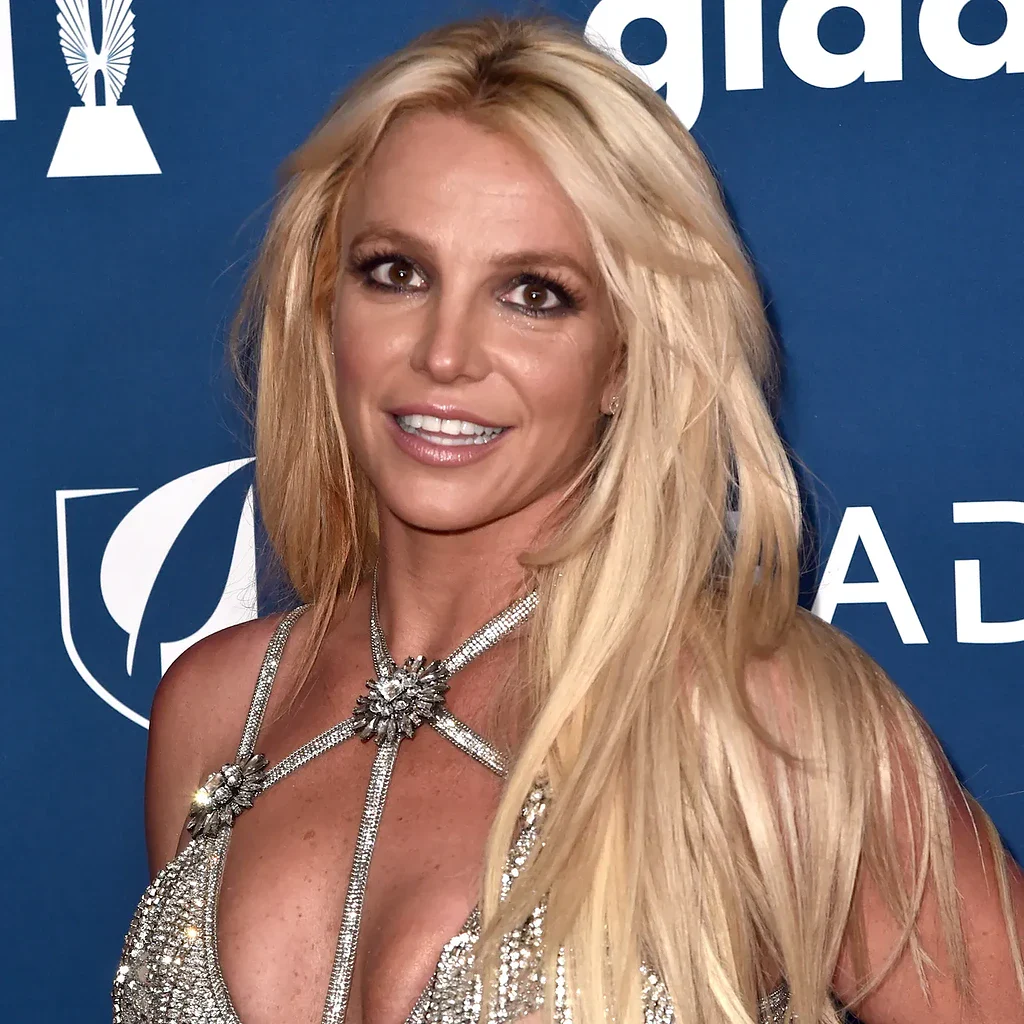 درمالیدی - پشت پرده مهمانی جنجالی کیم کارداشیان و بریتنی اسپیرز فاش شد پشت پرده مهمانی جنجالی کیم کارداشیان و بریتنی اسپیرز فاش شد