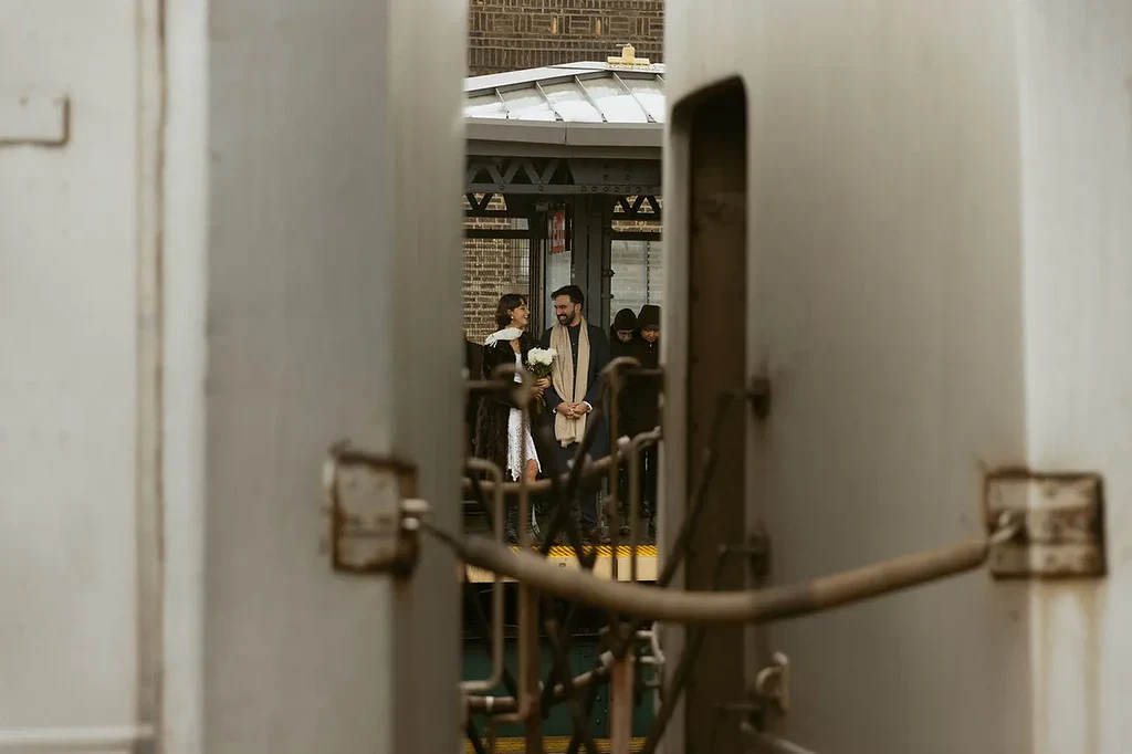 تصاویر محرمانه از ازدواج یواشکی شهردار مسلمان نیویورک در مترو! / عشق اپلیکیشنی زهران ممدانی و راما دوجی که نیویورک را منفجر کرد!