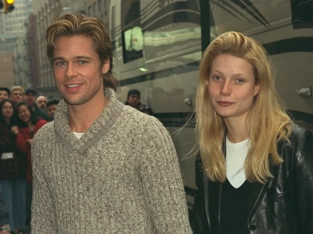 عکس‌های برهنه‌ی برد پیت و گوئینت پالترو بعد از 30 سال دوباره لو رفت | کابوسی که ستاره‌ها را به گریه انداخت!