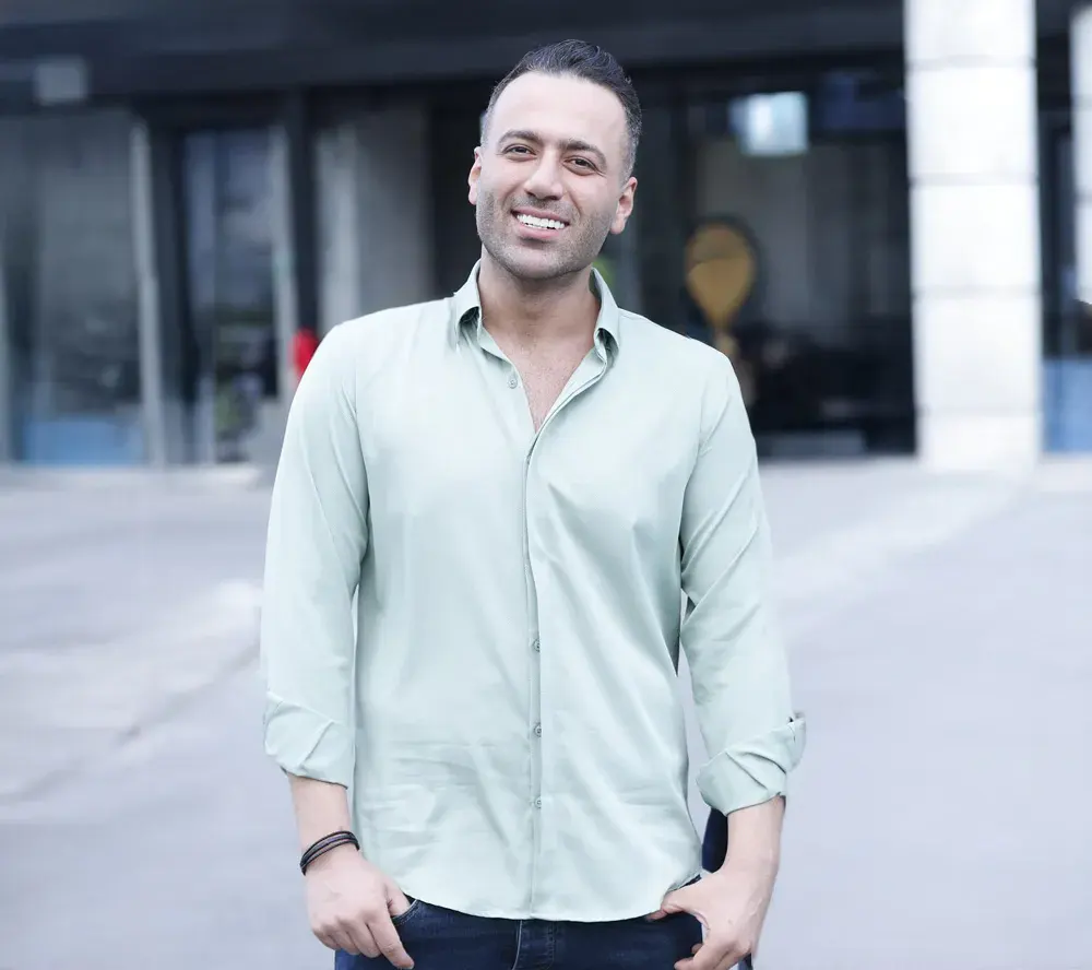 علی صبوری با ویدئوی افشاگرانه برگشت! | بازداشت عوامل برنامه جنجالی «نصف‌شب» یا دروغ بزرگ؟ + جزئیات کامل