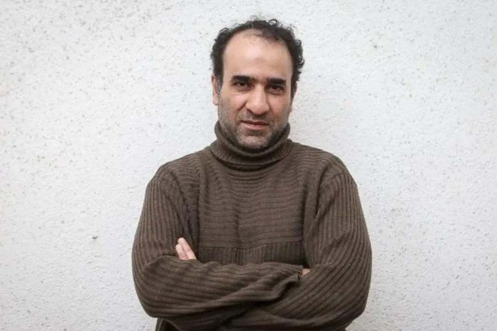 سقوط تکان‌دهنده رضا امیرخانی؛ آخرین خبر از وضعیت کما؛ پشت‌پرده حادثه، بیوگرافی کامل و همه چیز درباره نویسنده محبوب نسل‌ها