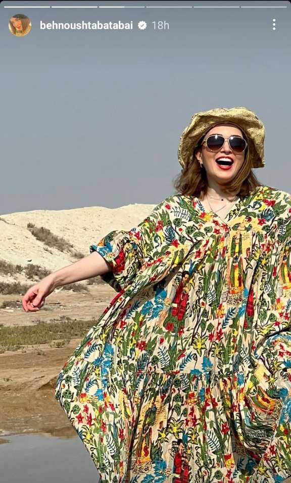 درمالیدی - ژست مرموز دکتر بهنوش طباطبایی با شتر در کویر جنوب! ژست مرموز دکتر بهنوش طباطبایی با شتر در کویر جنوب!