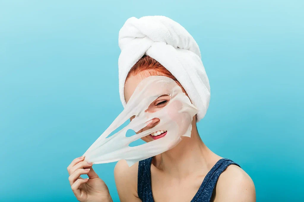 درمالیدی - 9 مورد از ترندهای زیبایی زنان که مردان دوست ندارند 9 مورد از ترندهای زیبایی زنان که مردان دوست ندارند