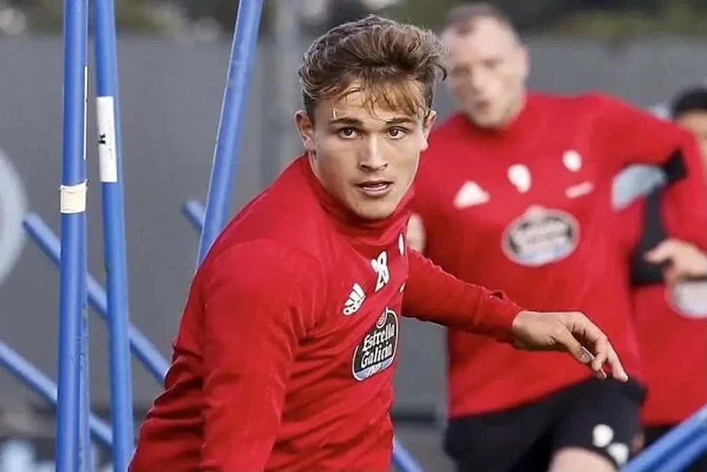 دنیس اکرت؛ برادرزاده آناهیتا درگاهی و ستاره تازه وارد تیم ملی ایران