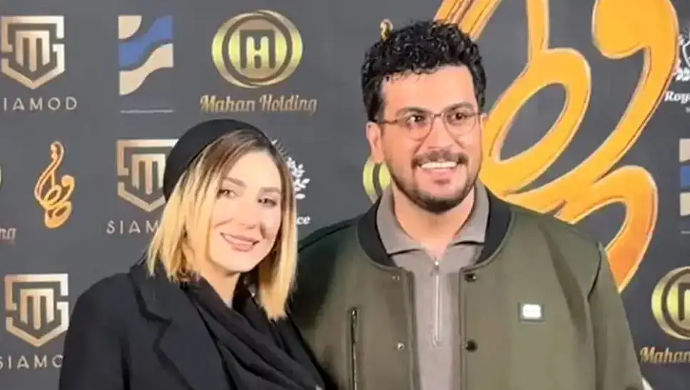 رونمایی عاشقانه امیرحسین قیاسی از همسرش در شب پرستاره جشن حافظ / رونمایی امیرحسین قیاسی از همسرش