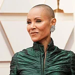 تاثیر ریزش موی زنان بر سلامت روان، خواب و موفقیت / جیدا پینکت اسمیت