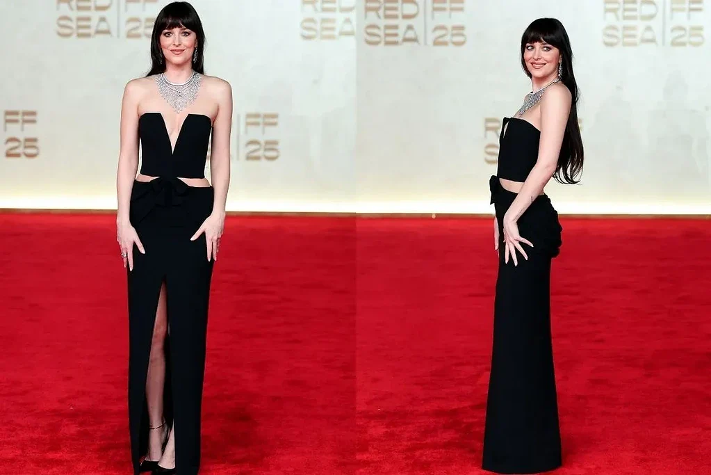 درمالیدی - جنجال آفرینی داکوتا جانسون با لباس نیمه عریان در قلب عربستان جنجال آفرینی داکوتا جانسون با لباس نیمه عریان در قلب عربستان