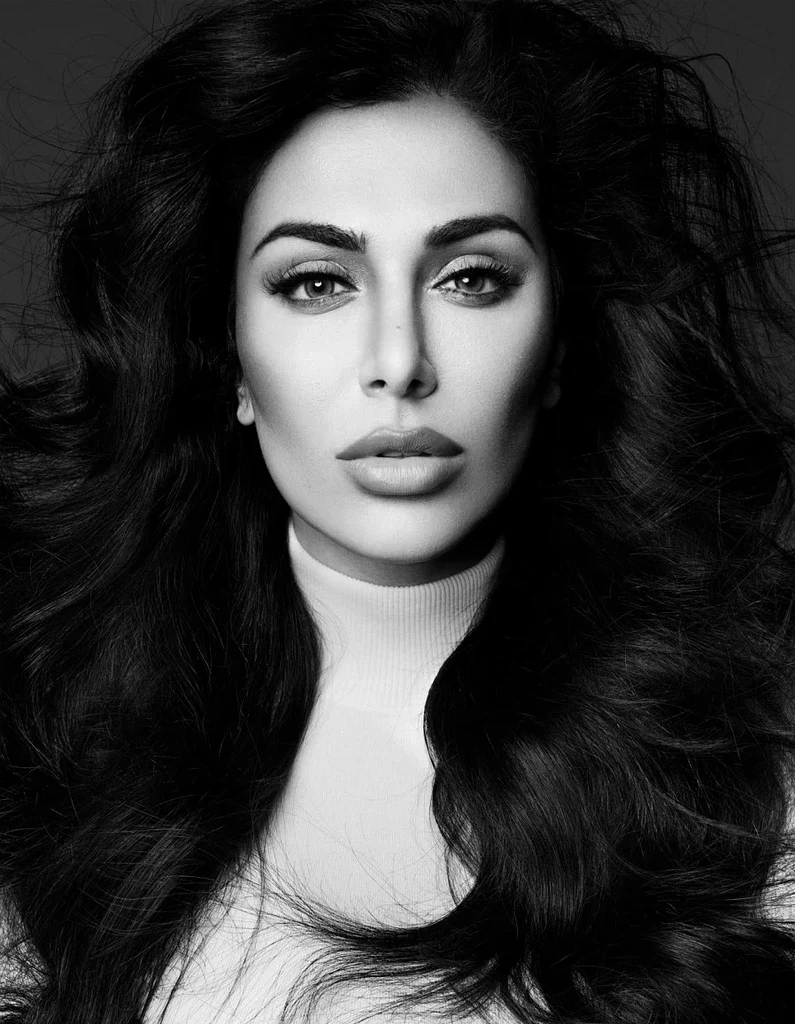 درمالیدی - هدی بیوتی چگونه به یکی از بحثبرانگیزترین نامهای روز تبدیل شد؟ هدی بیوتی چگونه به یکی از بحثبرانگیزترین نامهای روز تبدیل شد؟