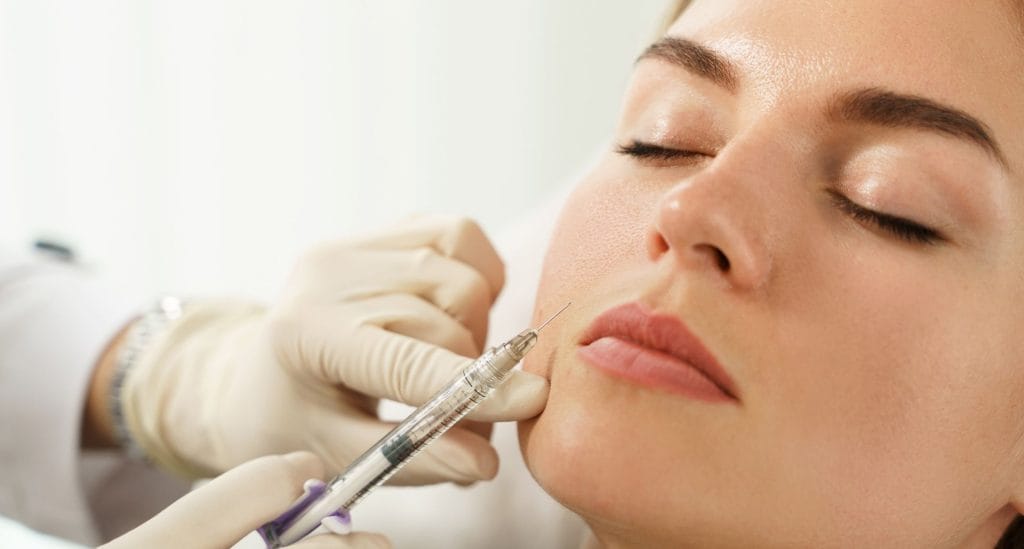 درمالیدی - تزریق چربی به صورت: تغییر فرم صورت و مزایای جوانسازی طبیعی تزریق چربی به صورت: تغییر فرم صورت و مزایای جوانسازی طبیعی