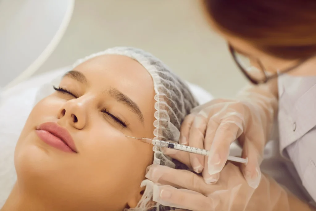 راهنمای جامع تزریق فیلر زیر چشم به همراه قیمت 1403: رازهای جوانسازی چهره