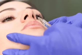 تزریق بوتاکس به بینی: راهکاری کم‌هزینه و مؤثر برای زیبایی و تقارن صورت