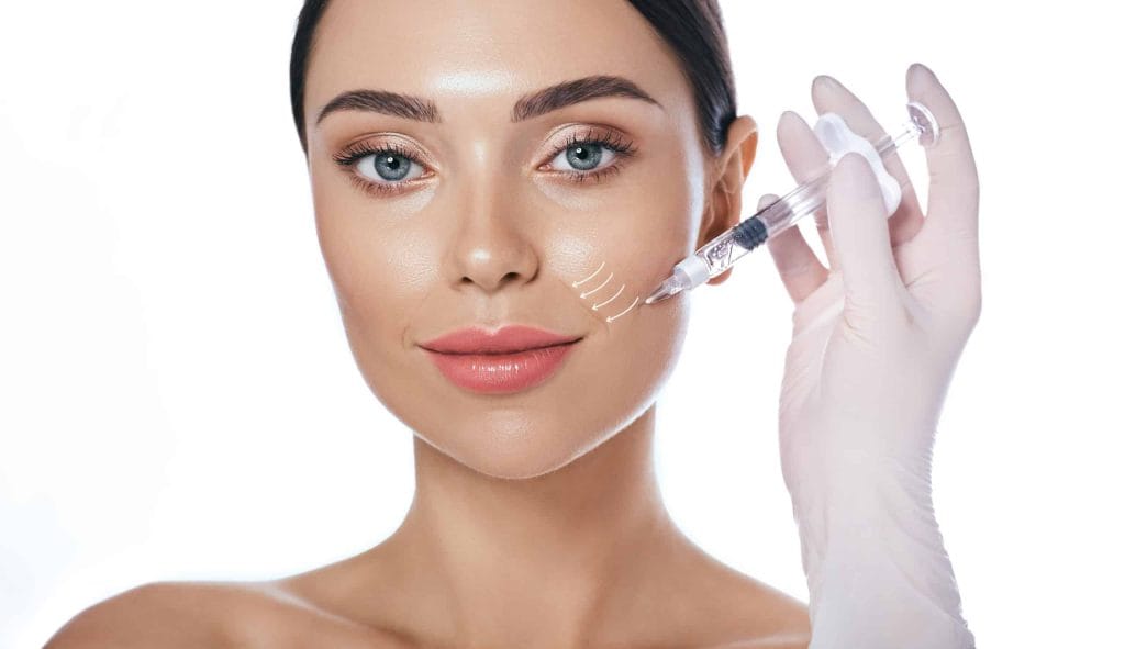 افزایش حجم گونه و تقارن چهره: بررسی تخصصی فیلر گونه به همراه قیمت در سال 1403