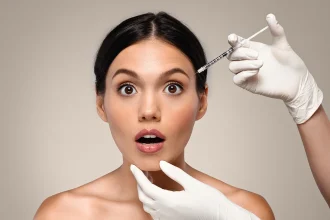 همه چیز درباره عوارض بوتاکس و چگونگی مقابله با آنها