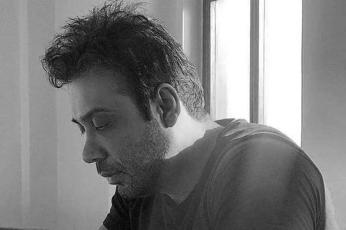 درمالیدی - بازگشت صدای زخمخورده؛ عجب اومدی محسن چاوشی منتشر شد و دل هواداران را دوباره لرزاند بازگشت صدای زخمخورده؛ عجب اومدی محسن چاوشی منتشر شد و دل هواداران را دوباره لرزاند
