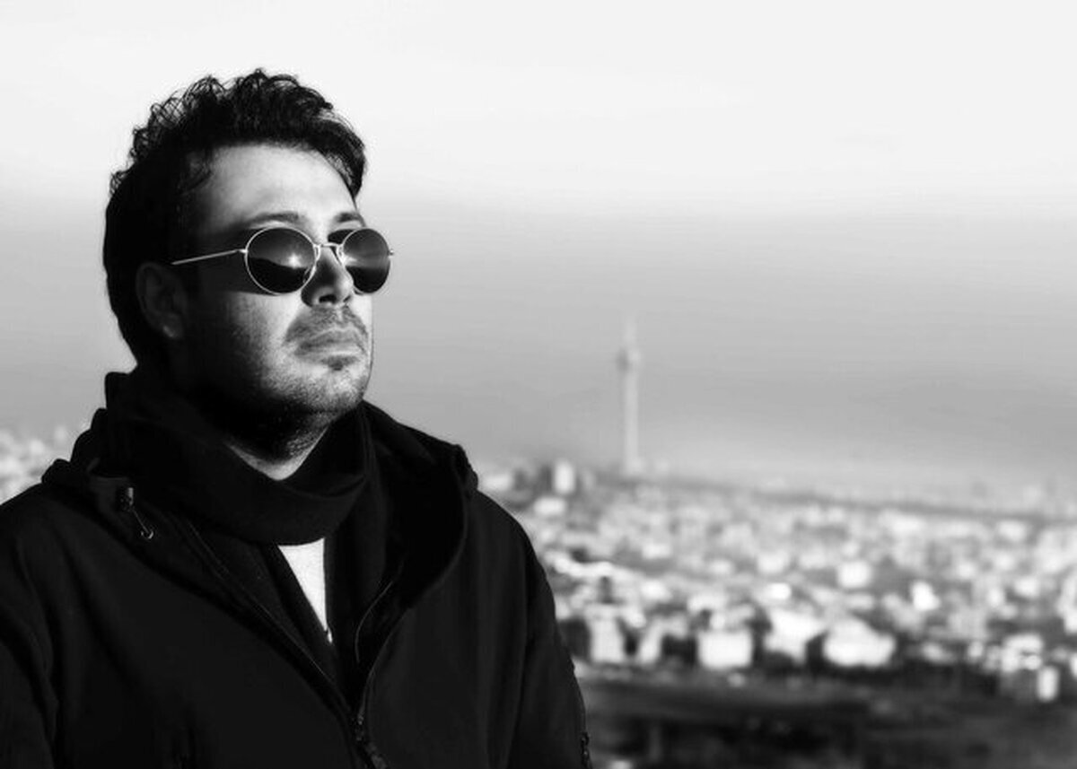 درمالیدی - بازگشت صدای زخمخورده؛ عجب اومدی محسن چاوشی منتشر شد و دل هواداران را دوباره لرزاند درمالیدی - بازگشت صدای زخمخورده؛ عجب اومدی محسن چاوشی منتشر شد و دل هواداران را دوباره لرزاند